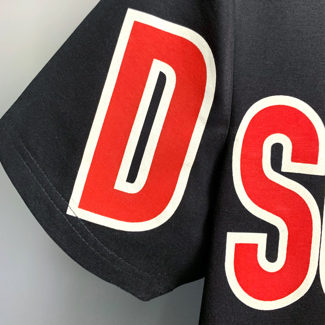 Dsquared2 Maple Leaf Cotton T-Shirt – 100% Cotton Unisex Tee | Black & White